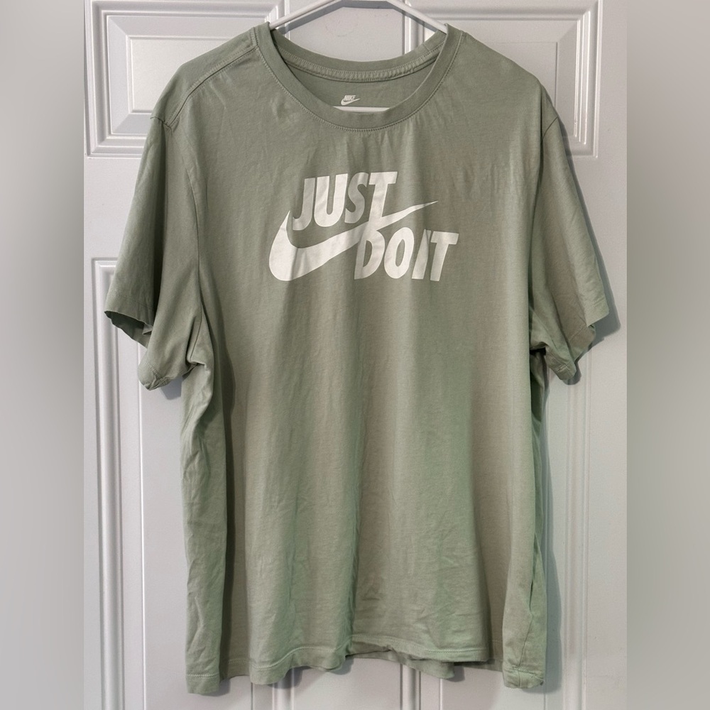 Men’s Nike JUST DO IT SWOOSH T-SHIRT Mint Green/White Size XXL